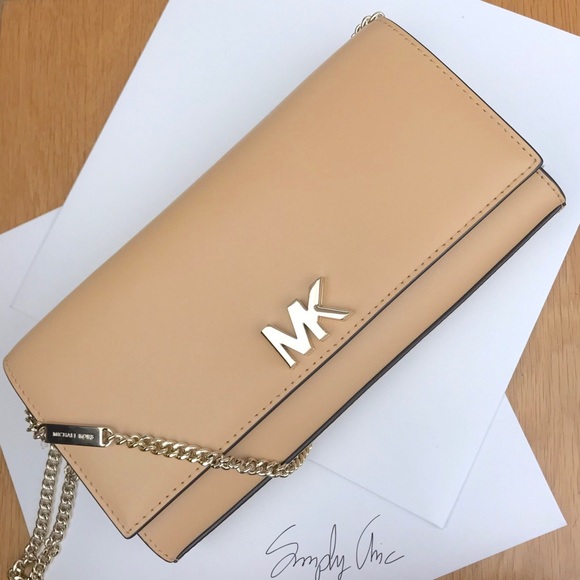 LAST 1 ⭐️ New MK Mott Crossbody clutch butternut - Picture 2 of 8